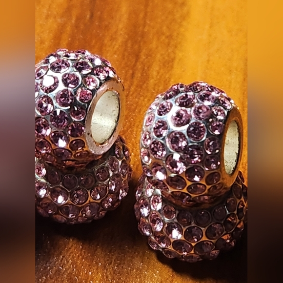 Retired Brighton bead pink ice diva- posting is only for purchase of one bead - Picture 8 of 9